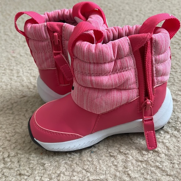 New boots for toddlers girls, never worn,size 5.5 us - Picture 4 of 7